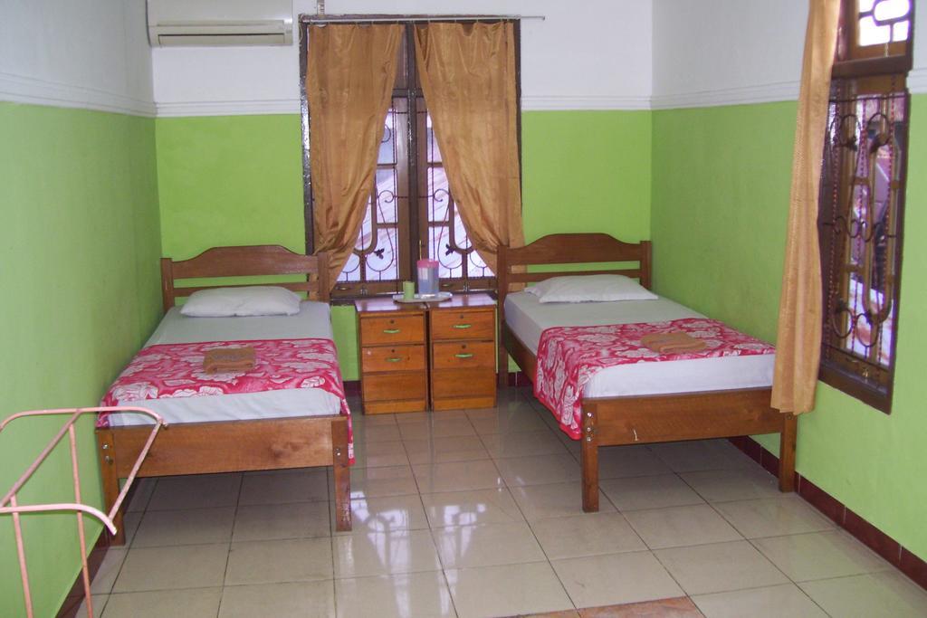 Hotel Bahagia Pangkalanbuun Extérieur photo