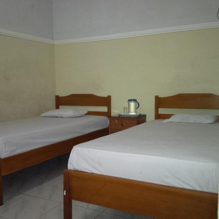 Hotel Bahagia Pangkalanbuun Chambre photo